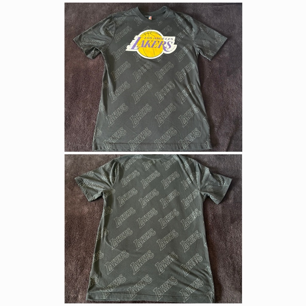 Los Angeles Lakers x NBA NWOT all over print black tee size mens small